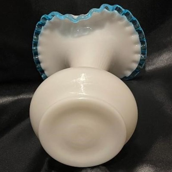 AQUA CREST MILK GLASS JACK IN PULPIT RUFFLE RIM VASE (VINTAGE FENTON PRE-LOGO ?) - Picture 14 of 16